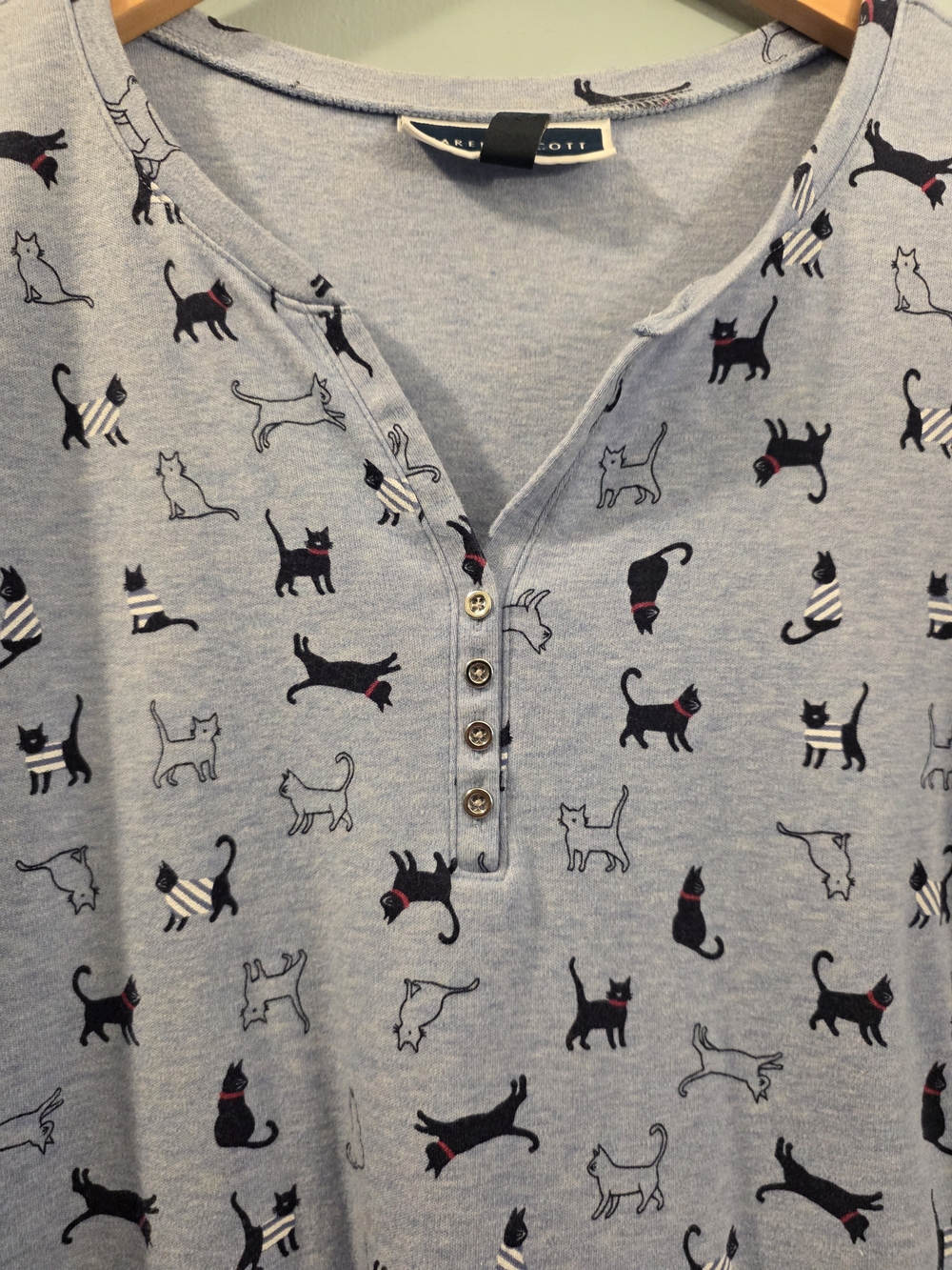 Karen Scott Light Blue Cat Print Short Sleeve Henley Top - Picture 3 of 7